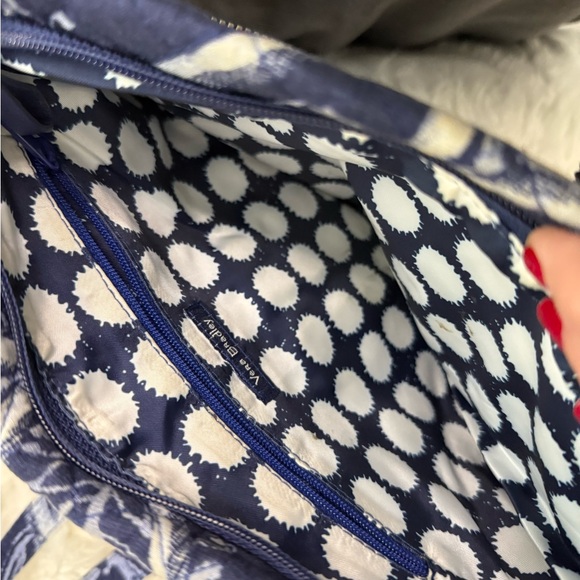 Vera Bradley Navy and White Paisley Crossbody Bag - Picture 3 of 8